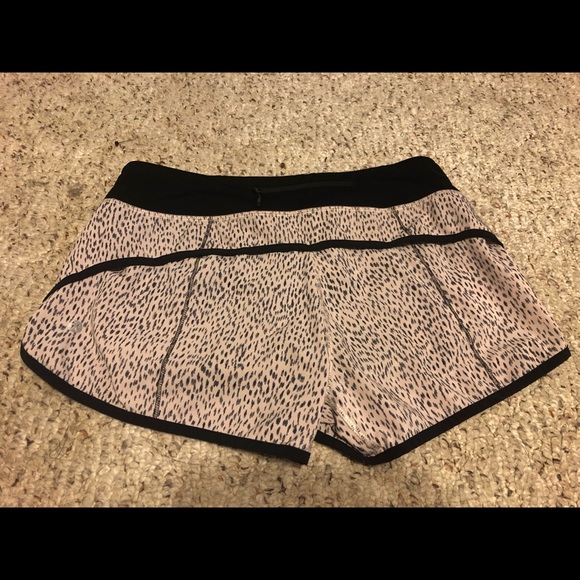 Lululemon - Picture 2 of 2